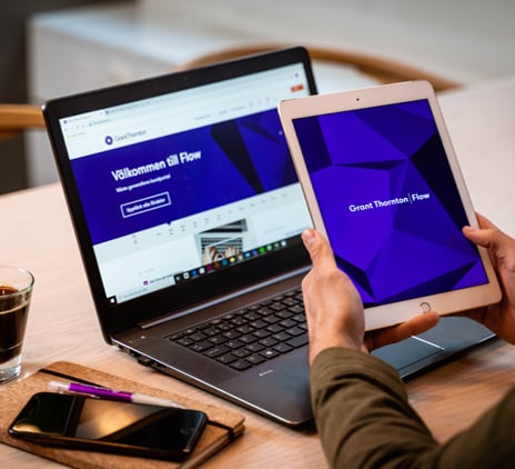 Man using Grant Thornton Flow on his computer